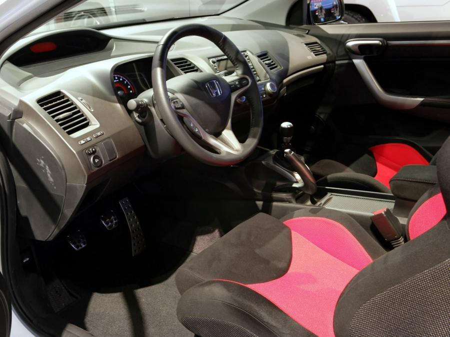  Honda Civic Si by DVR Concept 2005 года  (фото 2 из 3)